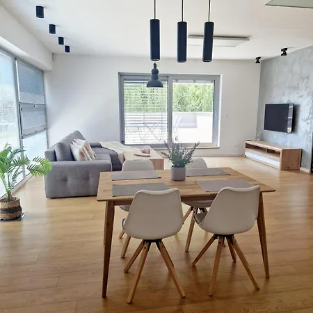 아파트 Moderny Loft S Terasou V Centre Mesta *