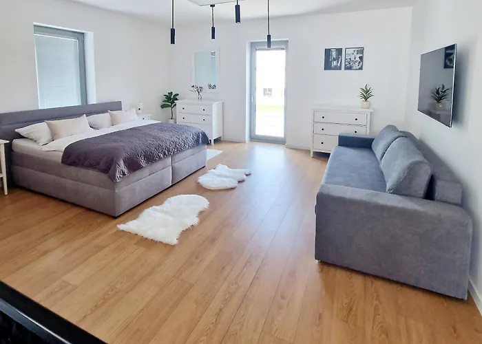 Moderny Loft S Terasou V Centre Mesta Apartman Privigye